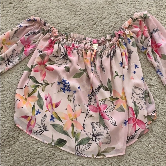 Revolve Floral off the shoulder top - Picture 5 of 6